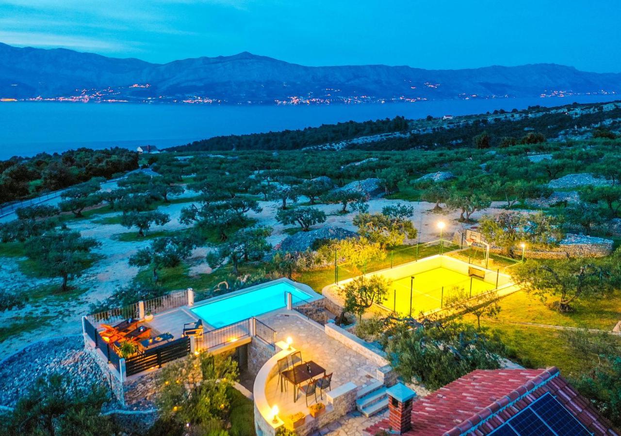 Heritage Holiday House Lori With Pool Postira Exterior foto